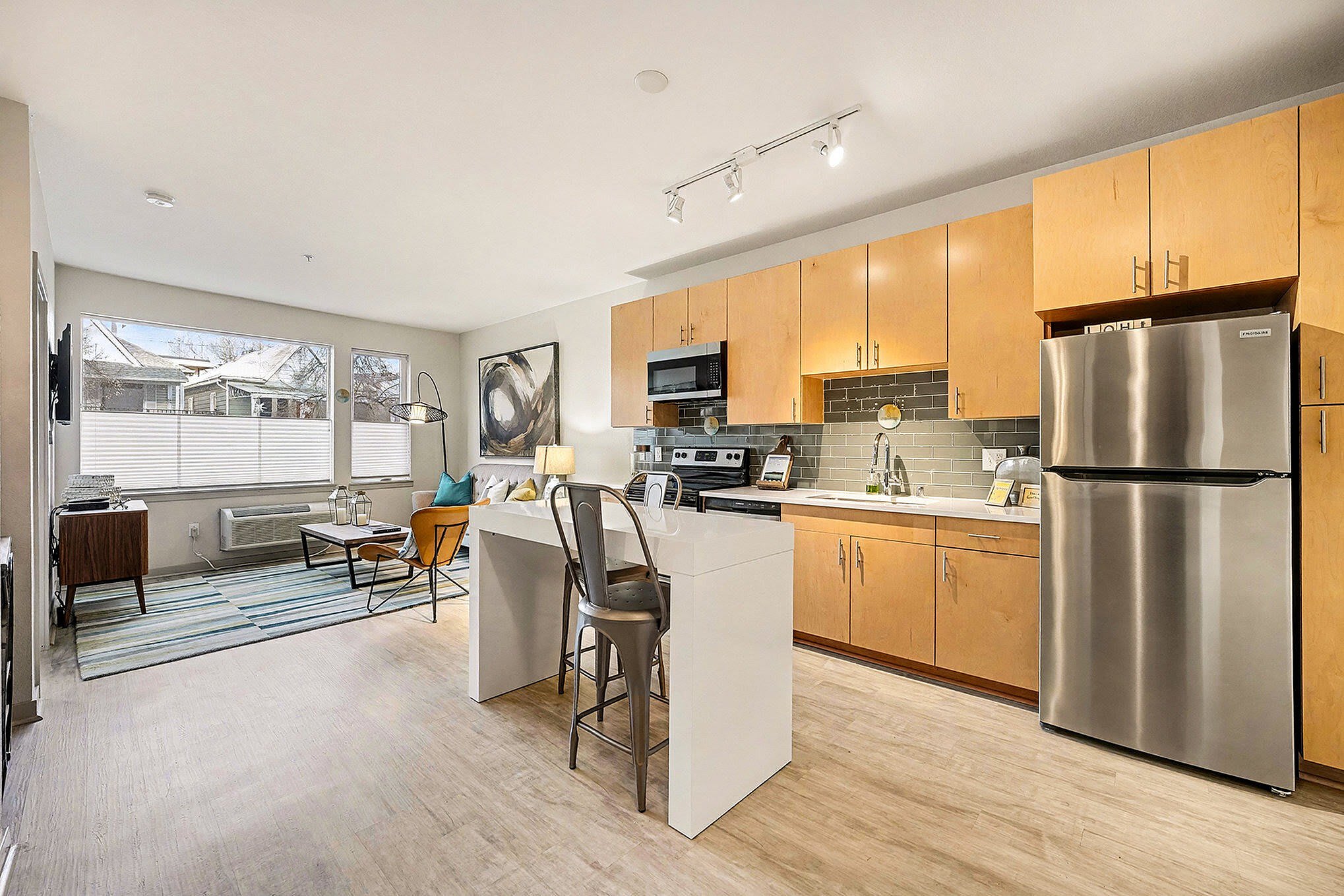 LoHi Gold Apartments – photo 2