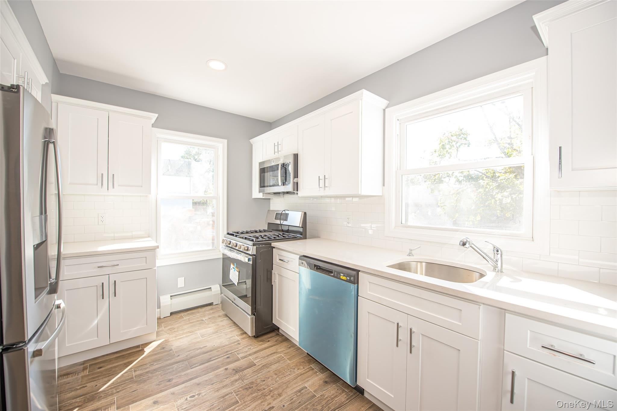76 Amity Street – photo 5