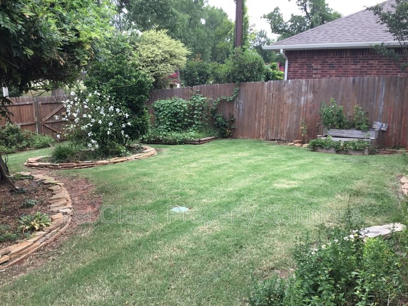 917 Renita Way – photo 4