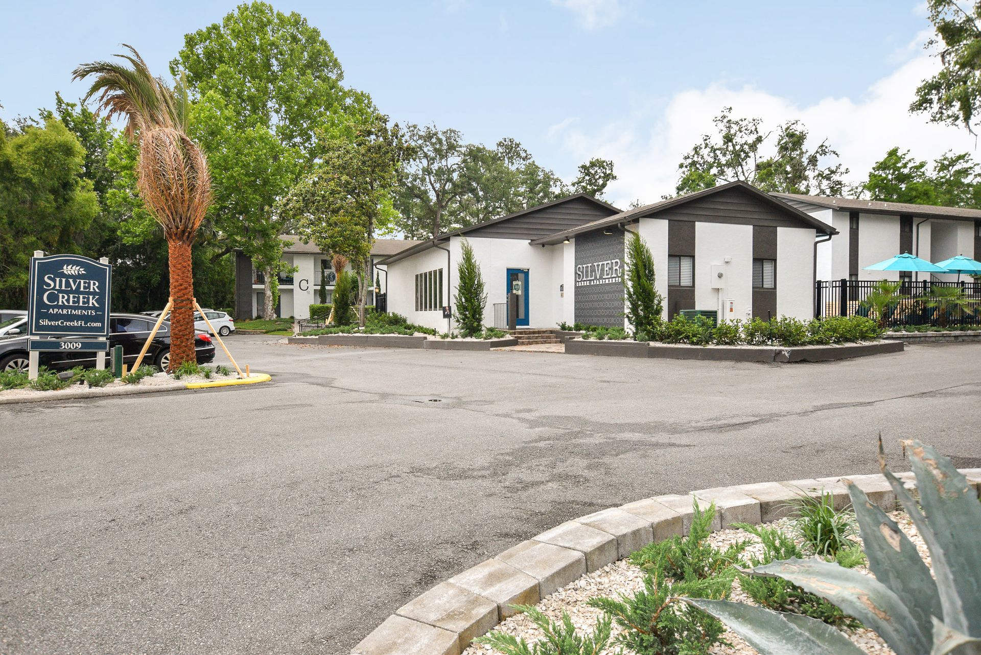 Silver Creek Apartments – photo 2