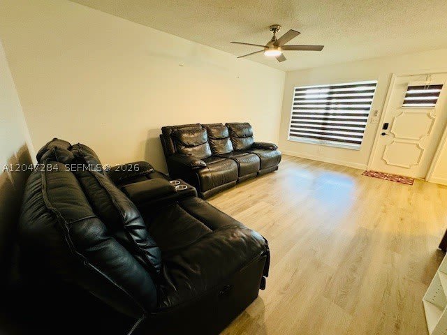 8537 NW 12th St – photo 3