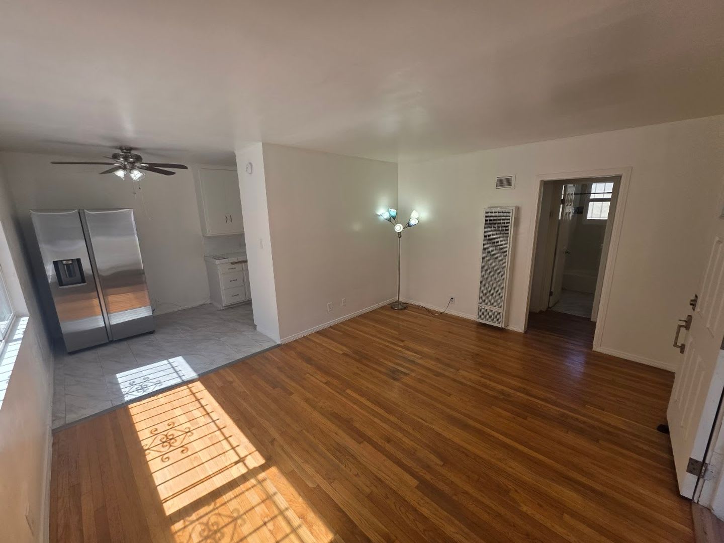 1 Bd 1 Ba Condo In Downtown Long Beach W Move In Special – photo 1