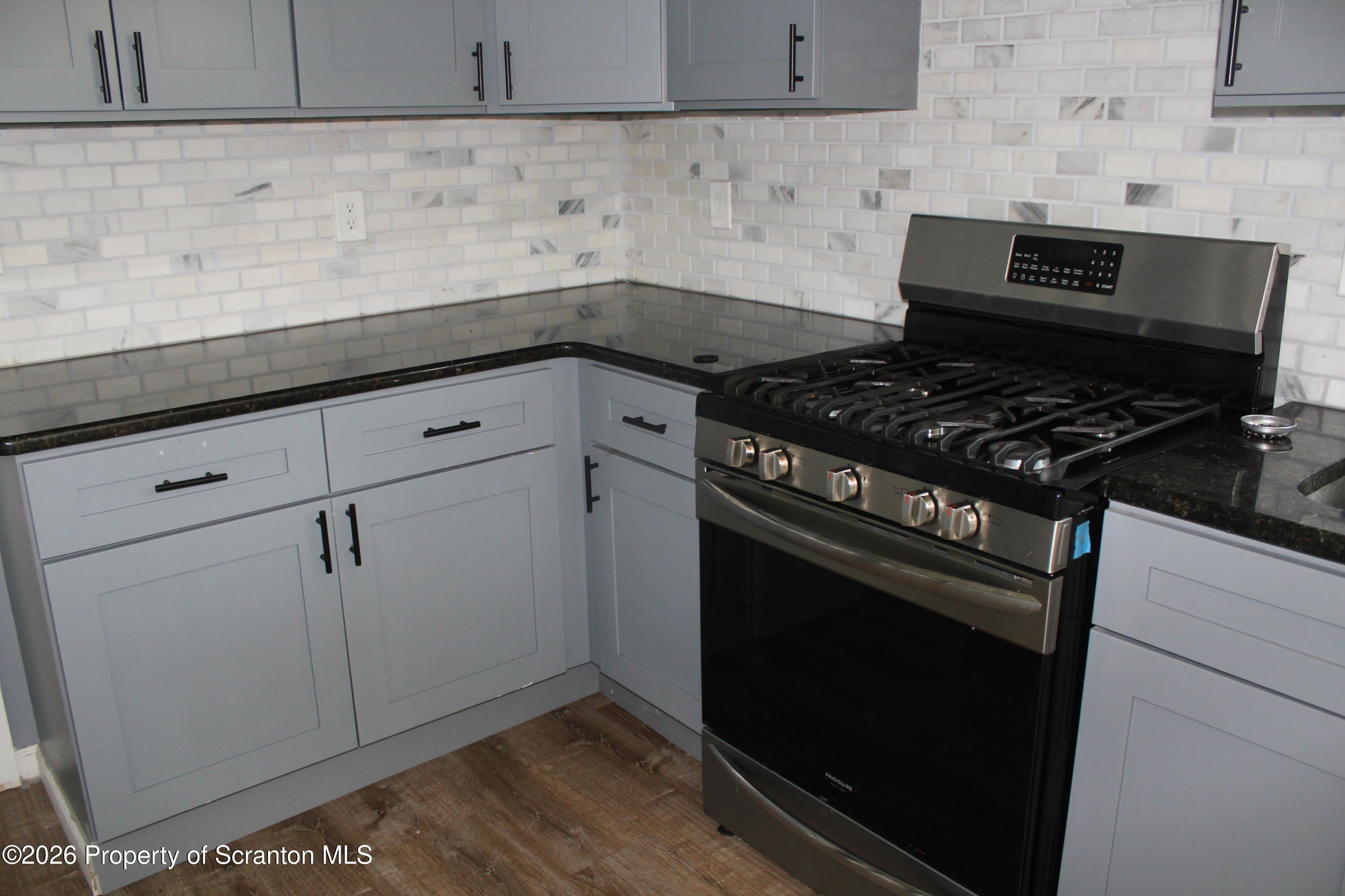 1122 Luzerne Street – photo 4
