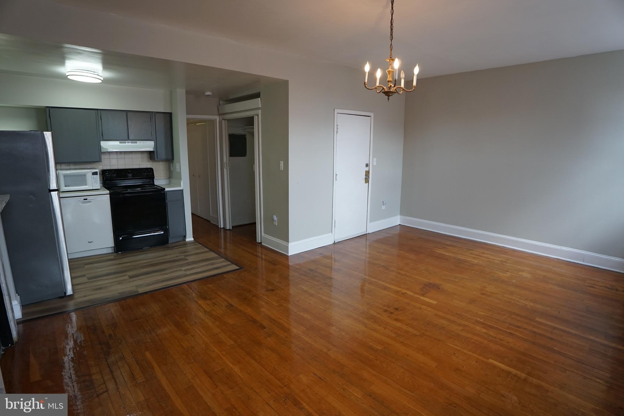 802 CATHEDRAL Street – photo 3