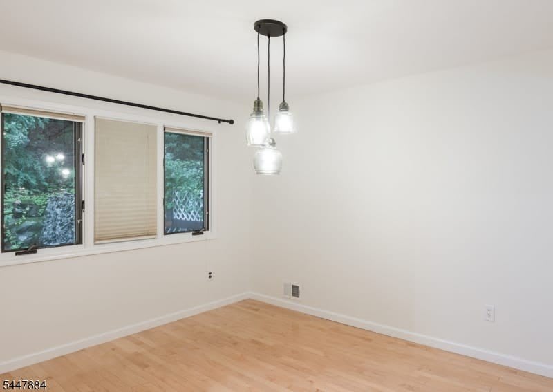 89 Continental Rd – photo 4
