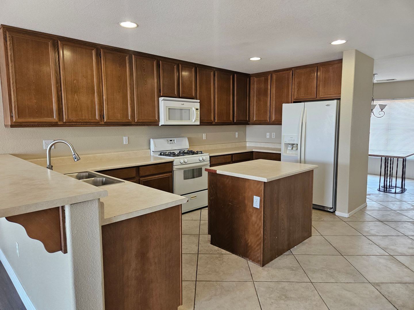 Home for Rent in Imperial – photo 4