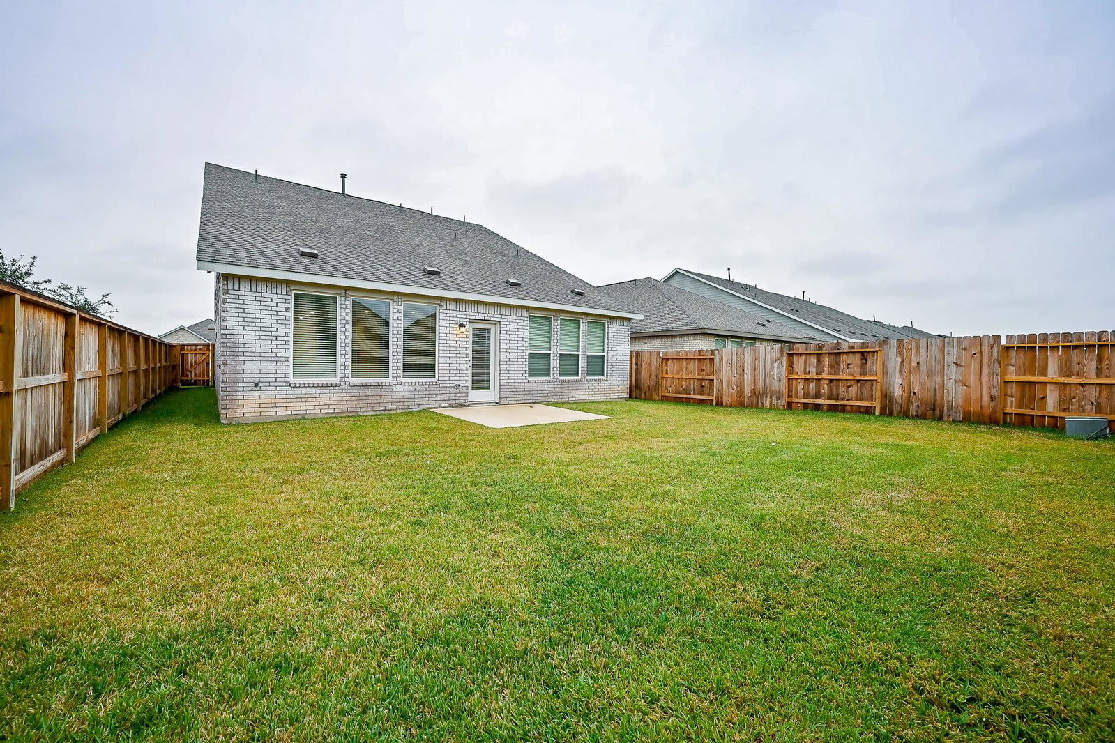 6427 Seafoam Lake Drive – photo 3