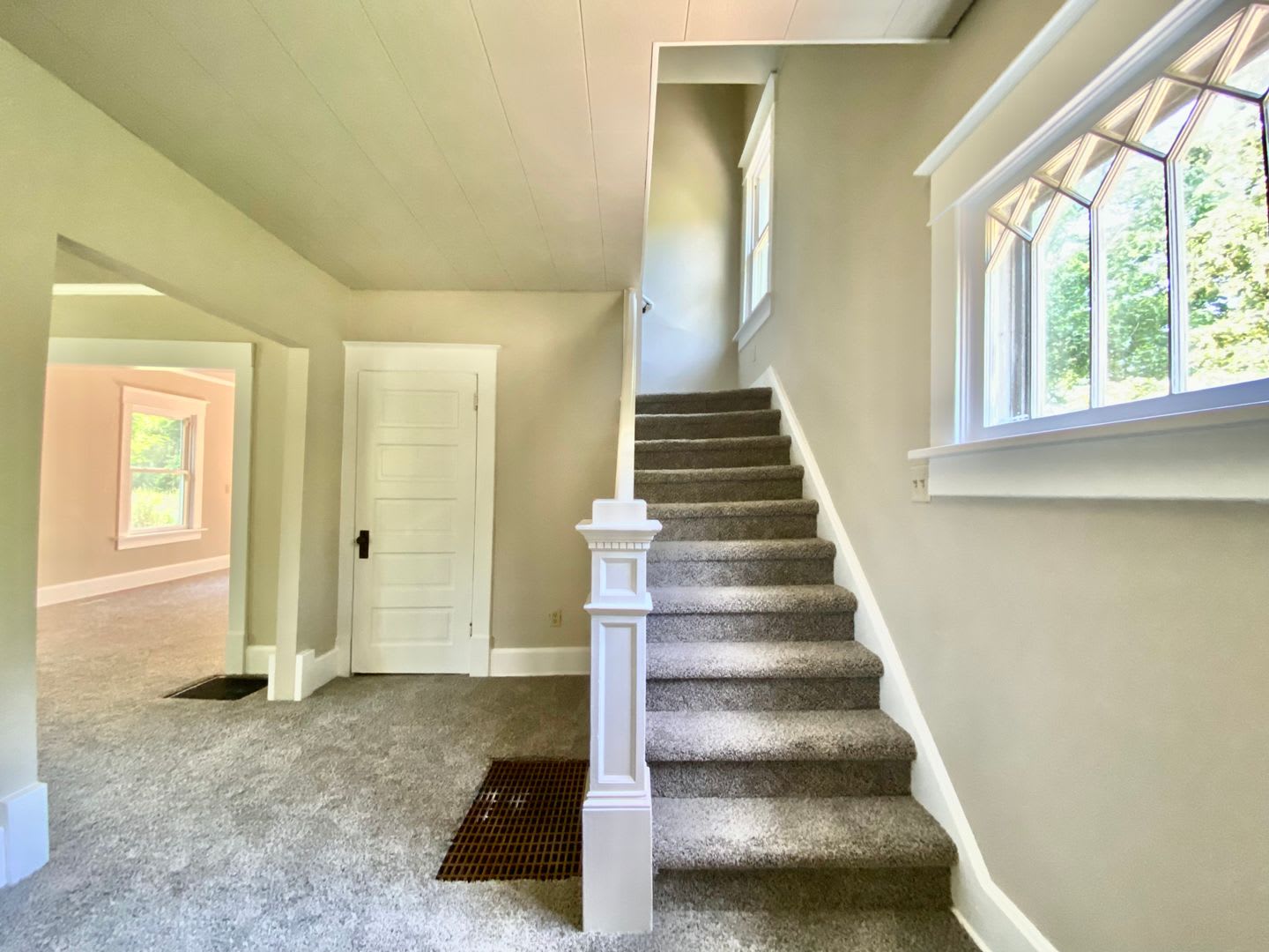 Newly remodeled 3 bedroom 1 bath – photo 2