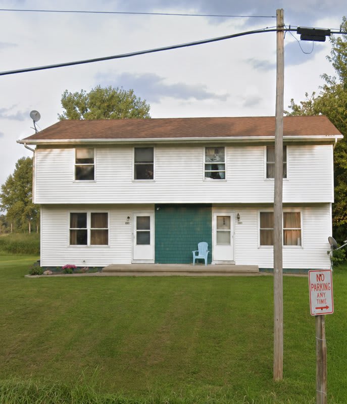 8390-8392 HIckory Ave – photo 1