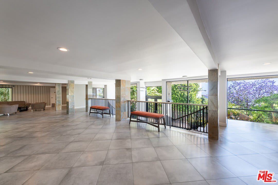 1230 HORN Ave – photo 2