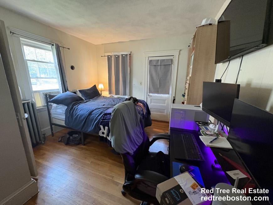 6-8 Oliva Rd. – photo 4