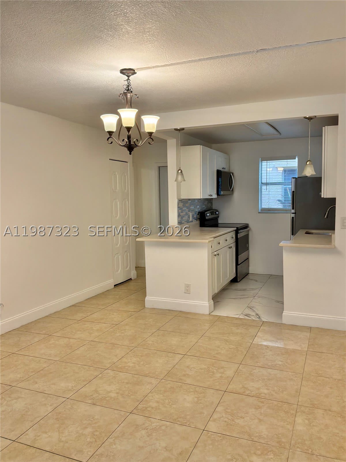 550 SW 2nd Ave – photo 4