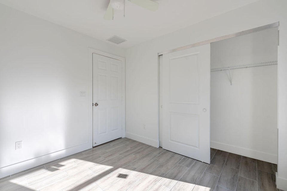 4959 Southeast Primrose Way Unit 2 – photo 3