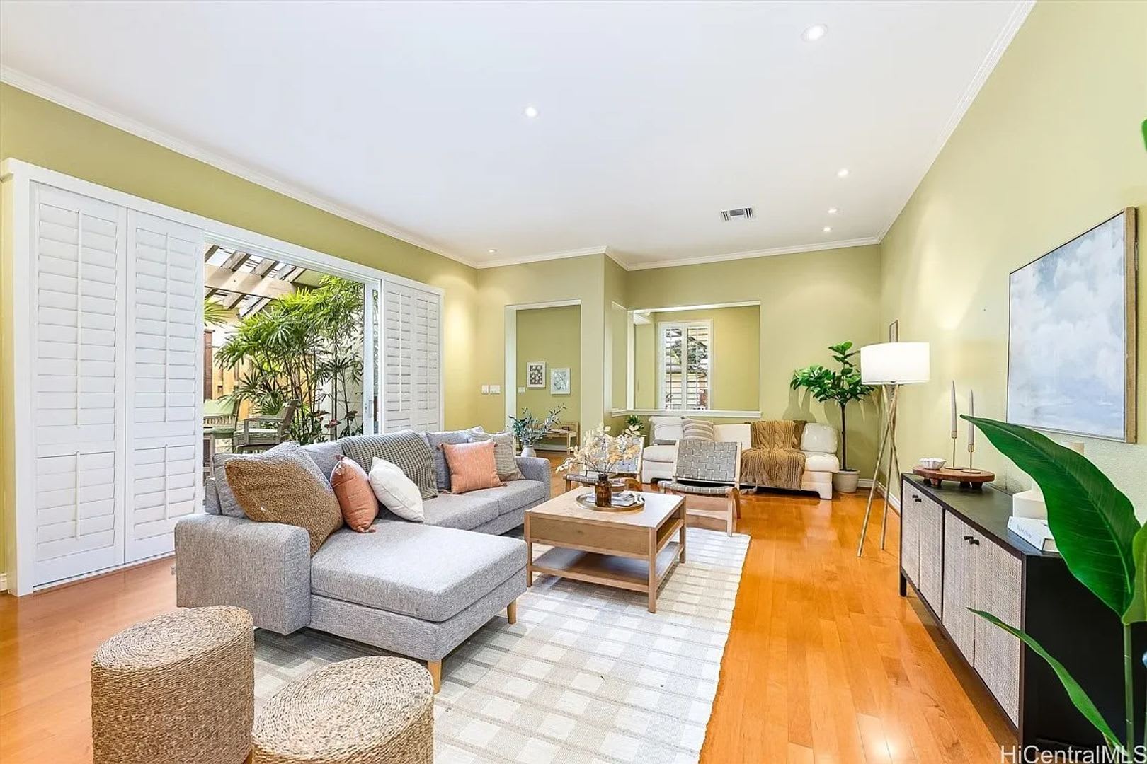 Luxury Living at Koko Villas, Hawaii Kai – Spacious, Unfurnished 3 Bed, 2.5 Bath Single-Level Home – photo 3