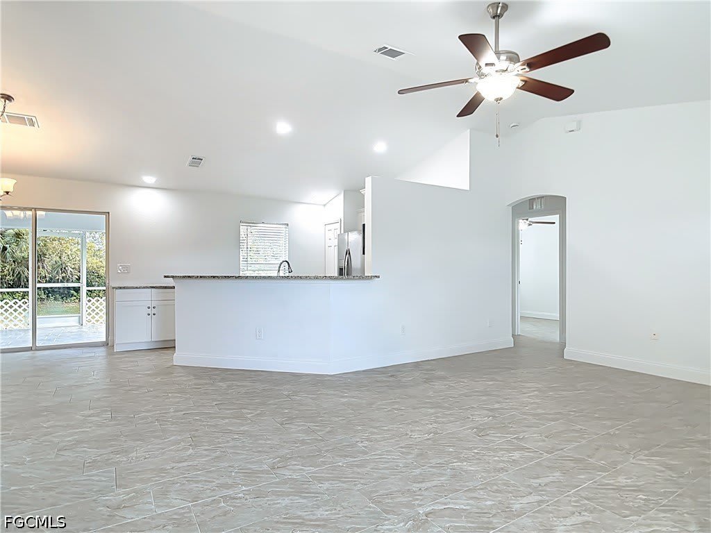 18522 Robinson Avenue – photo 5