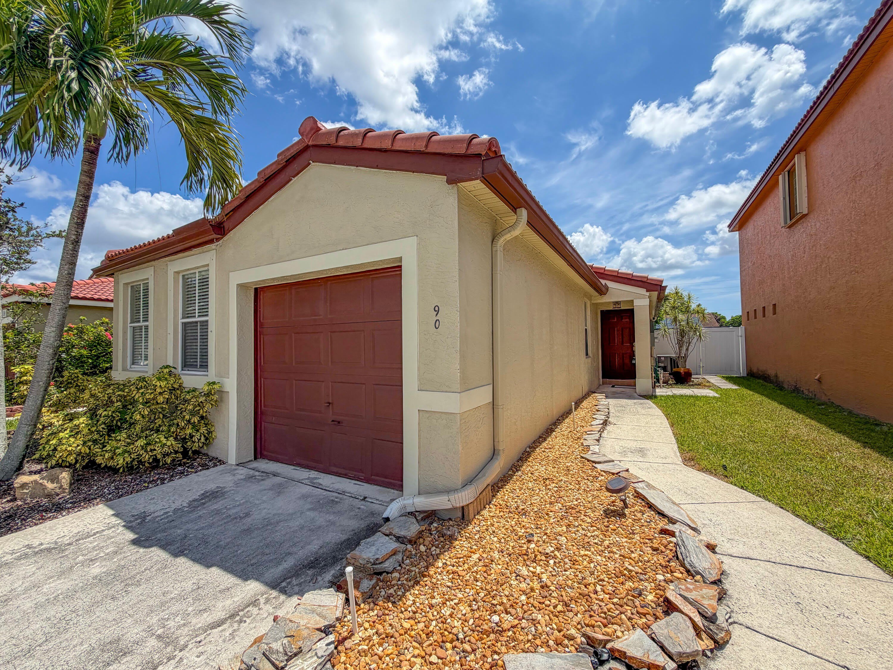 90 NW 42nd Way – photo 3