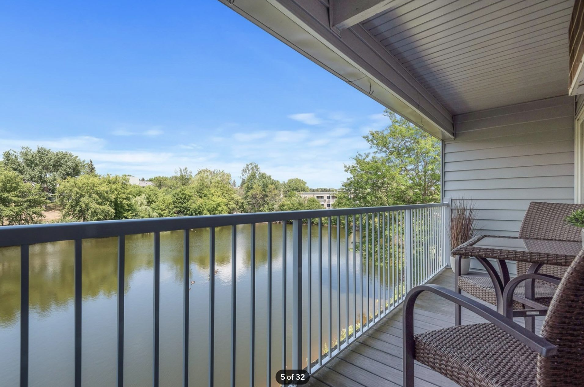 175 County Rd B2 E – photo 5
