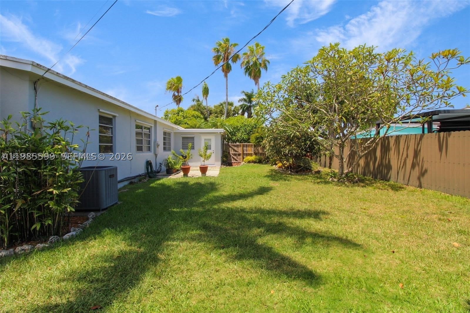 10250 Caribbean Blvd – photo 3