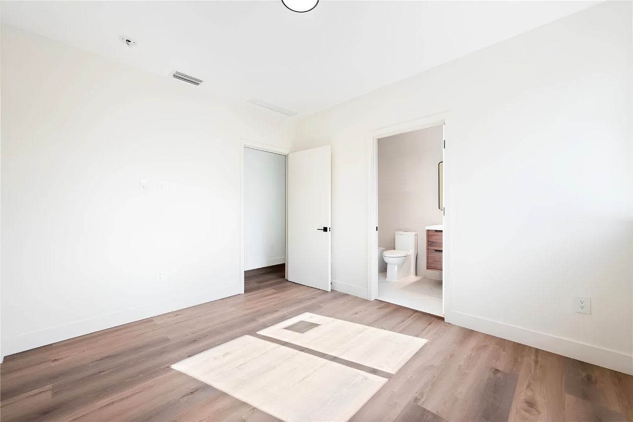 3073 Hibiscus Street – photo 5