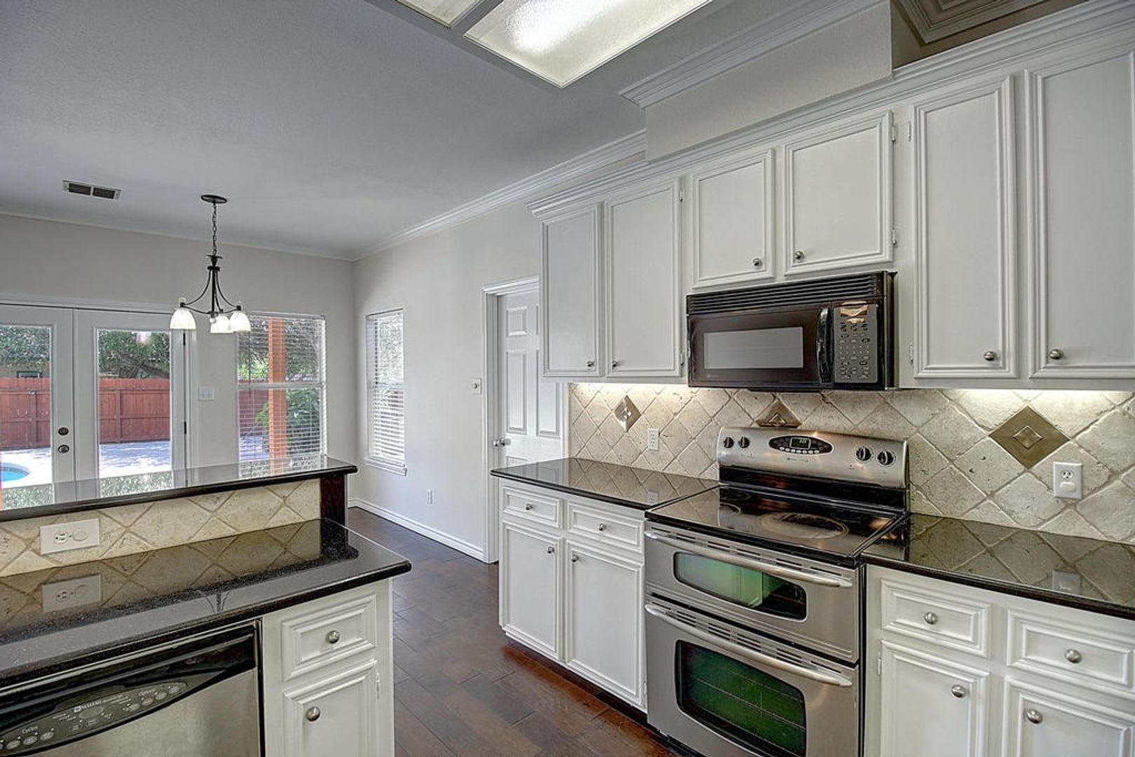5101 Cavendish – photo 4