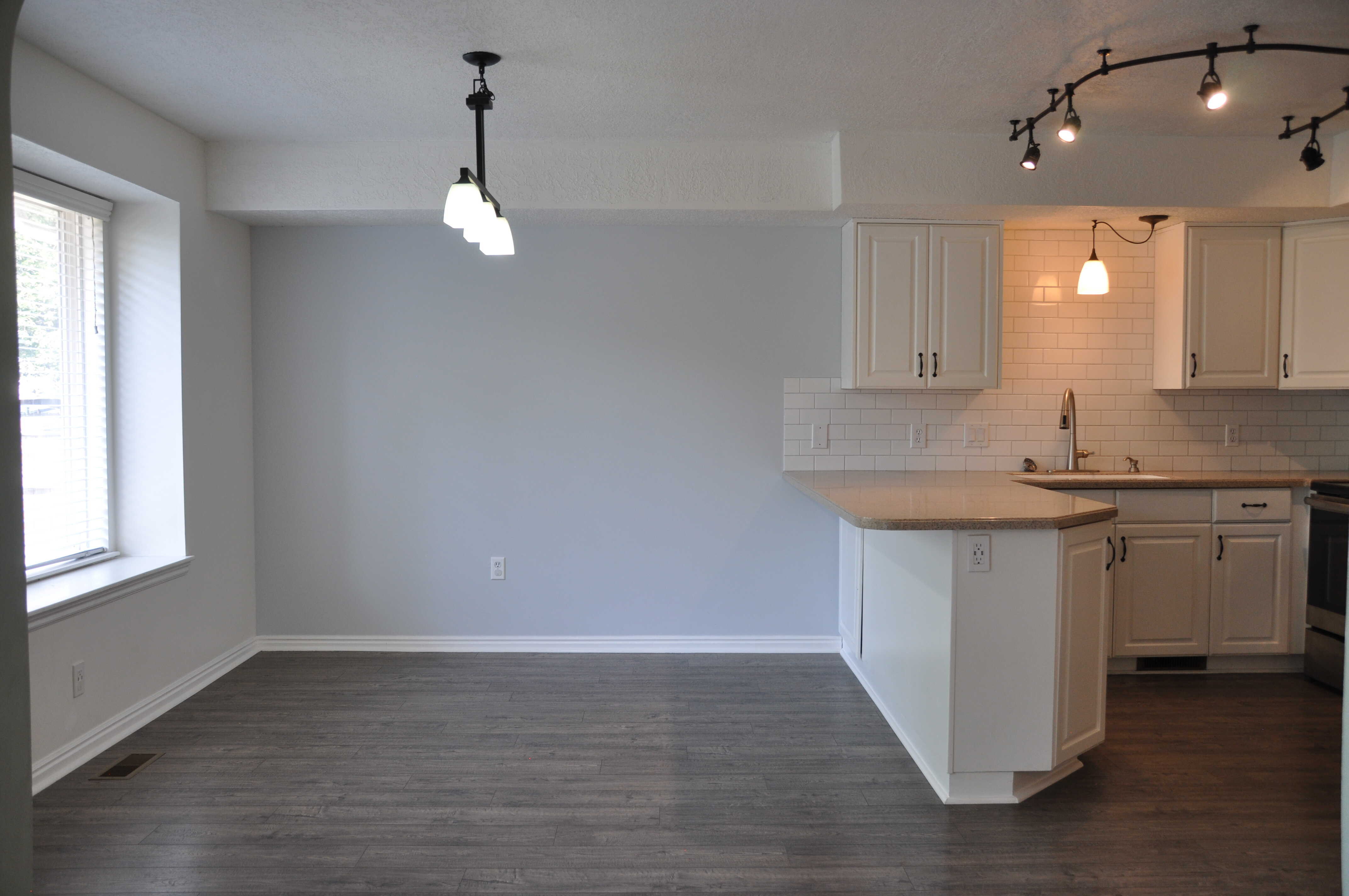 752 Village Way North – photo 4