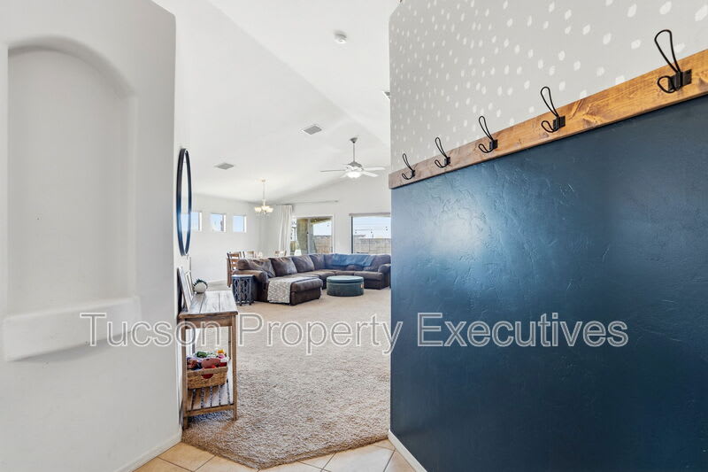 11655 West Stone Hearth Street – photo 3