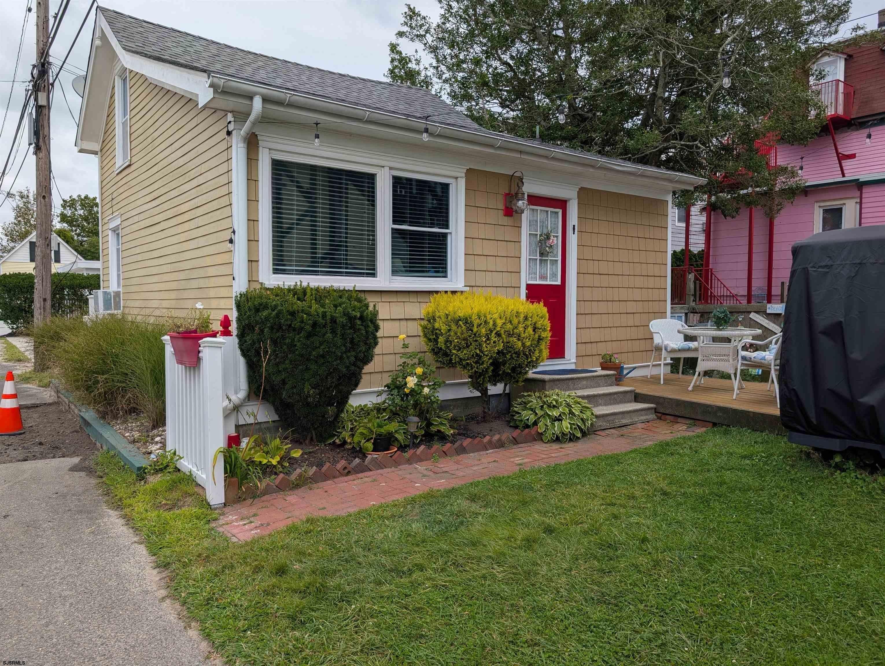 509 E 4th St – photo 2