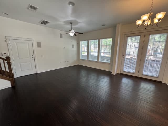 2033 Philomena St – photo 5