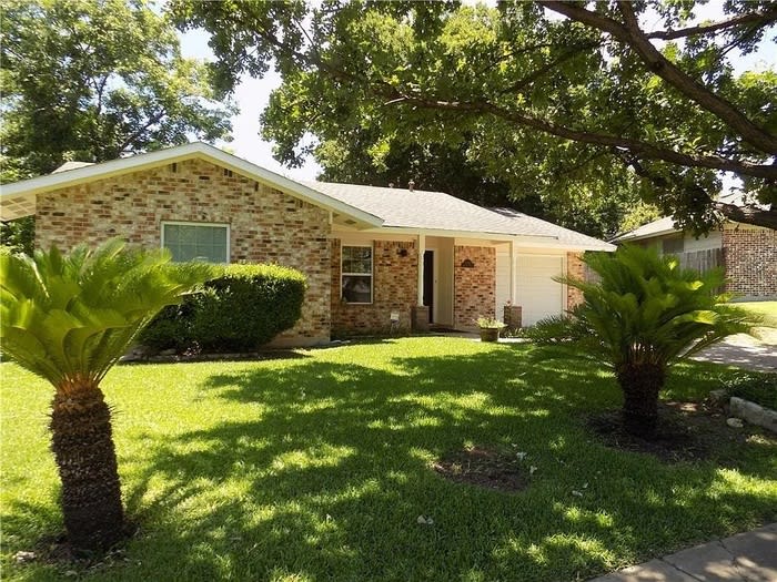 8402 Leesburg Circle – photo 2