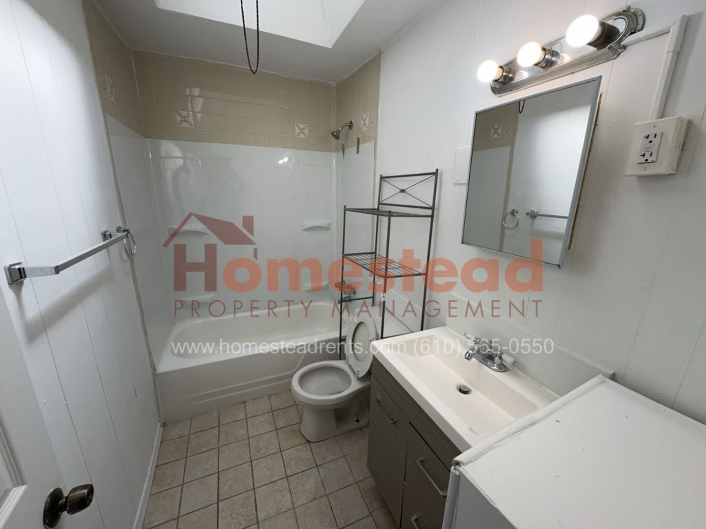 3 Bedroom HOME in Upper Darby! – photo 4