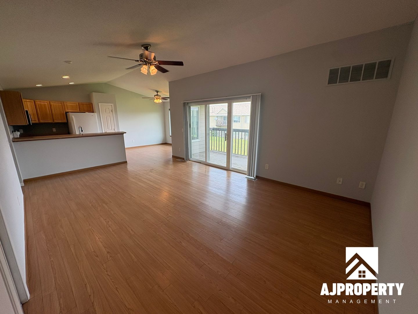 7107 W. 56th St. Sioux Falls, SD 57106 – photo 4