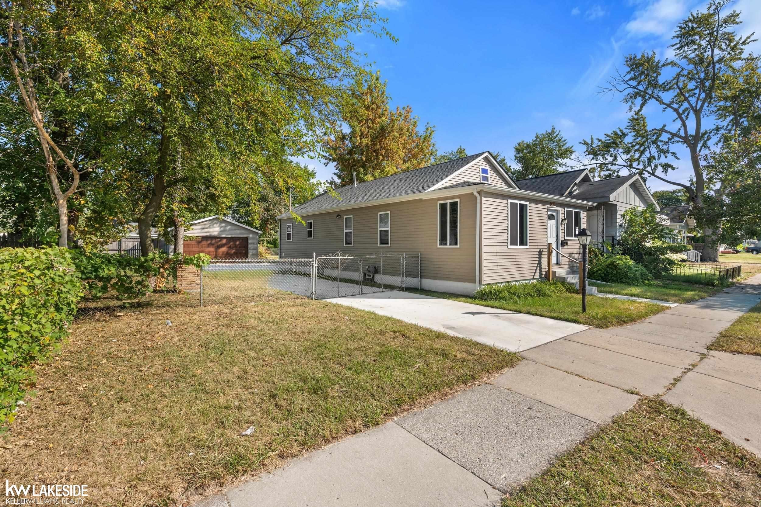 8281 Meadow Avenue – photo 4