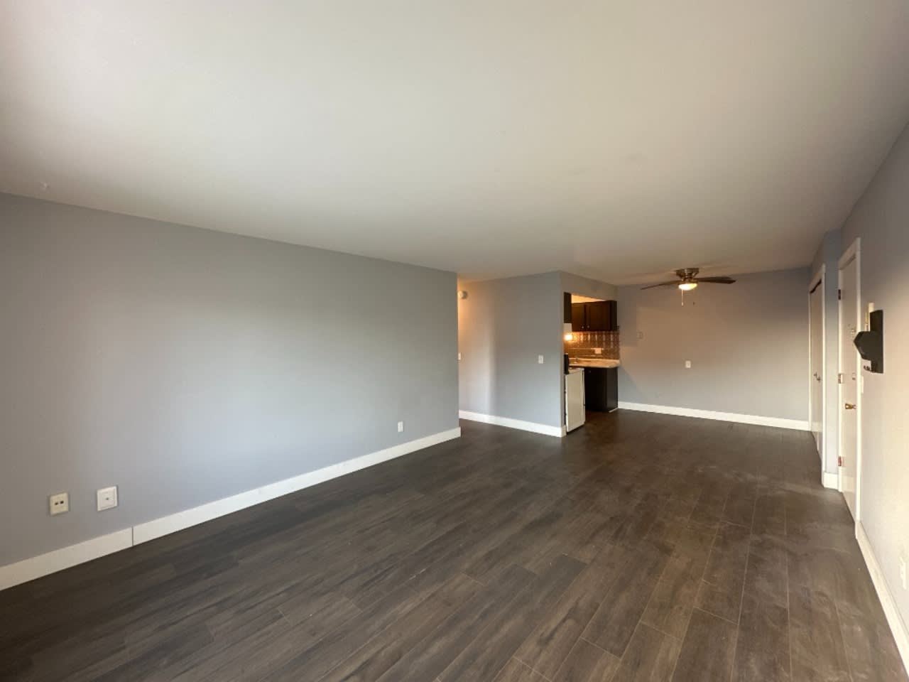 River North Village – photo 4
