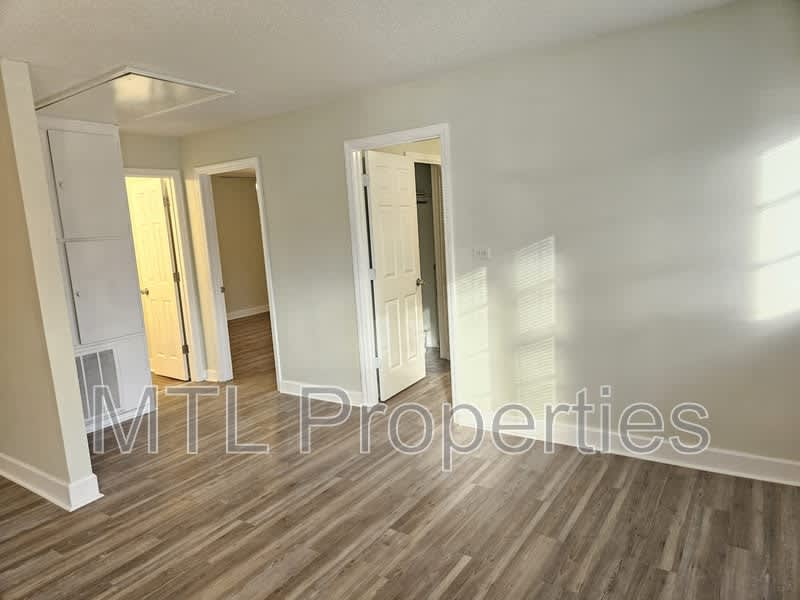 1445 Pine Spring Drive – photo 4