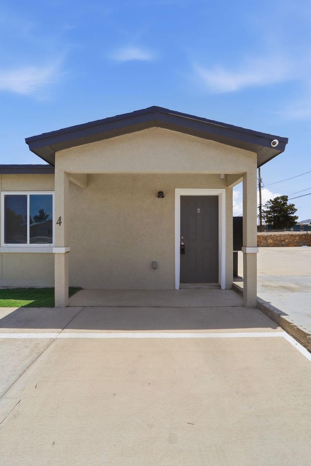 8761 Lawson – photo 1