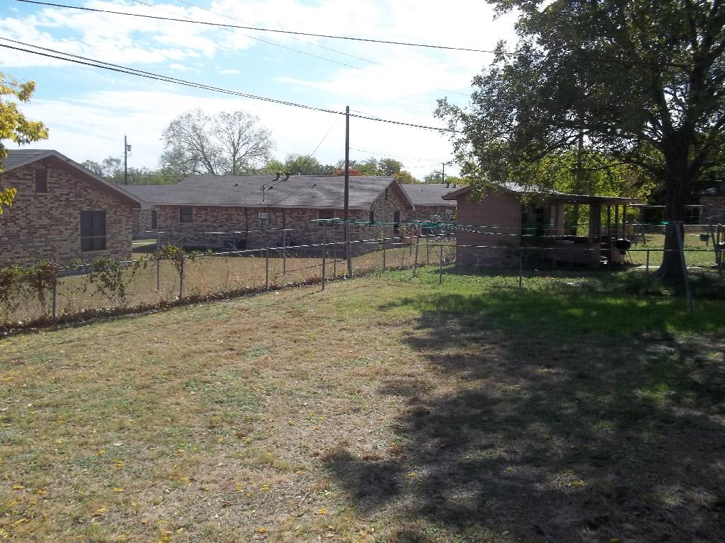 303 Margaret Lee St – photo 3