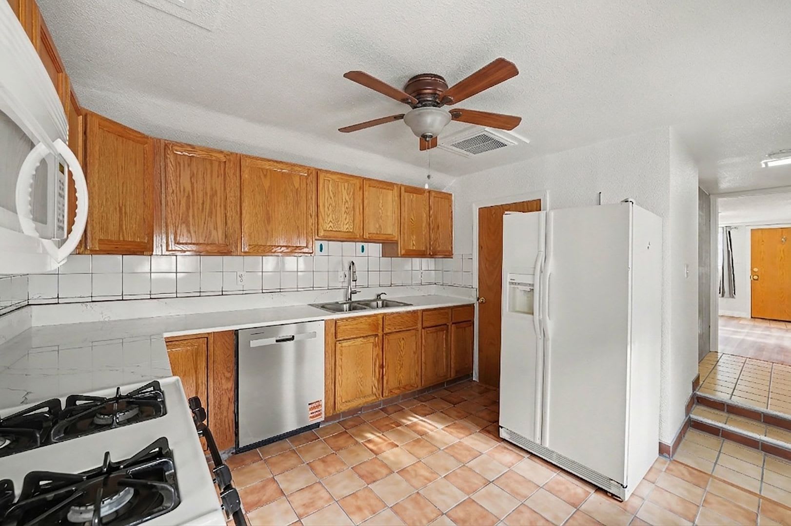 Charming 2-Bedroom Apartment in Berkeley – photo 5