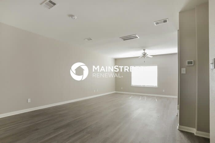 25237 Dickens Drive – photo 2