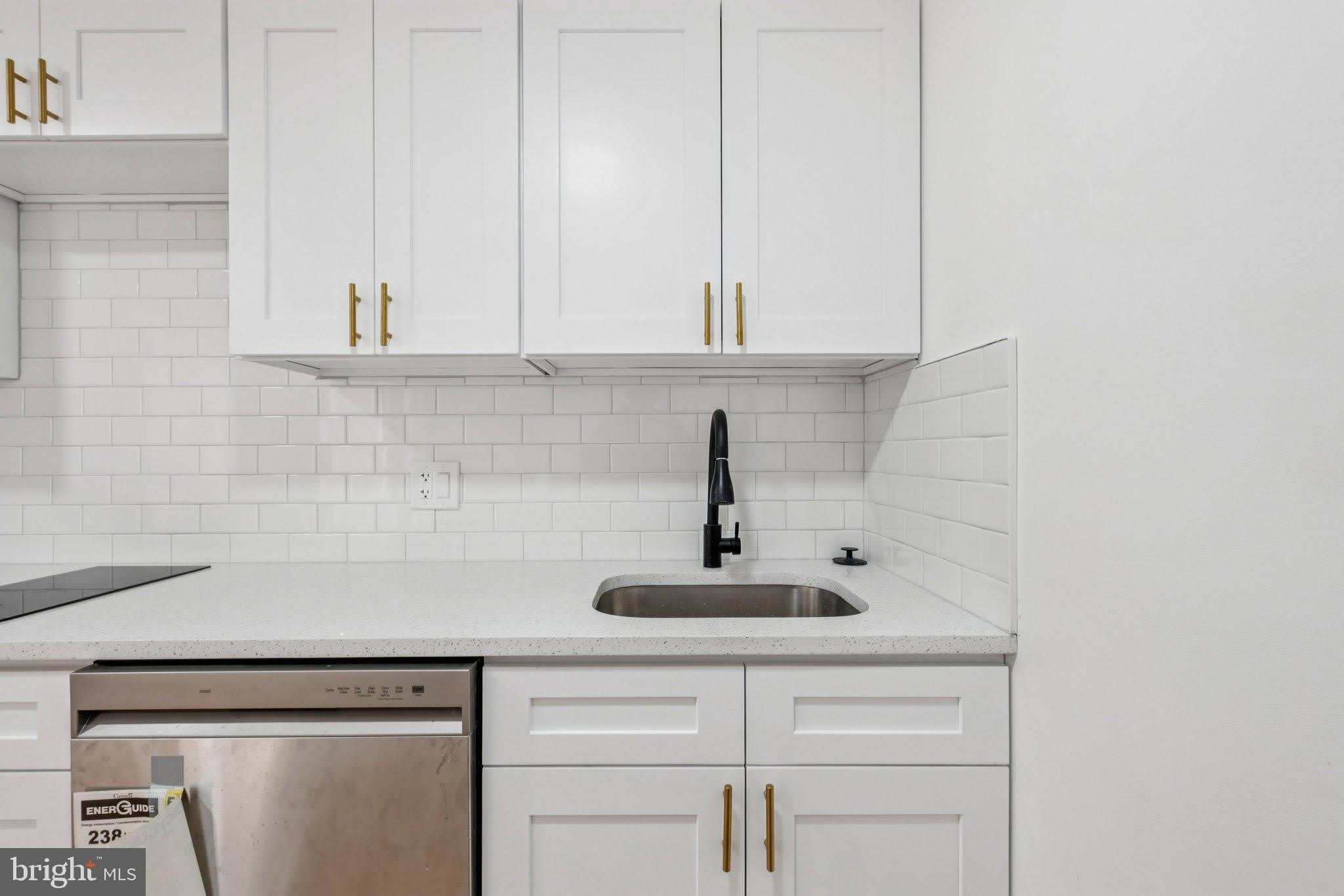 1223 SPRUCE Street – photo 5