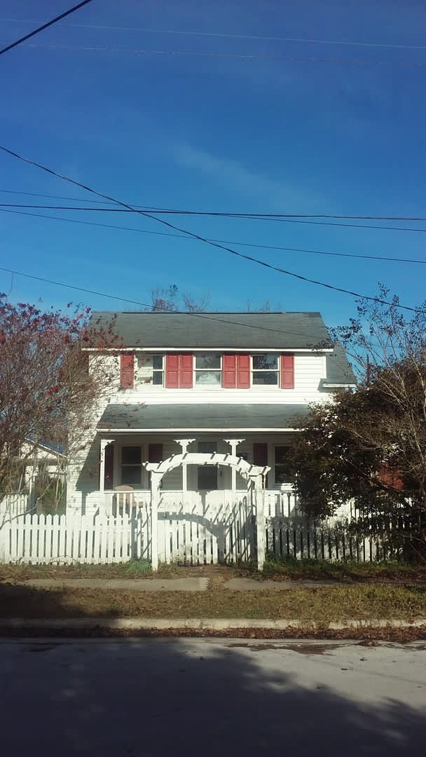 Charming 2 Bedroom With Bonus Room Home In Historic Downtown Morehead City Walking District Walk To Everything – photo 2