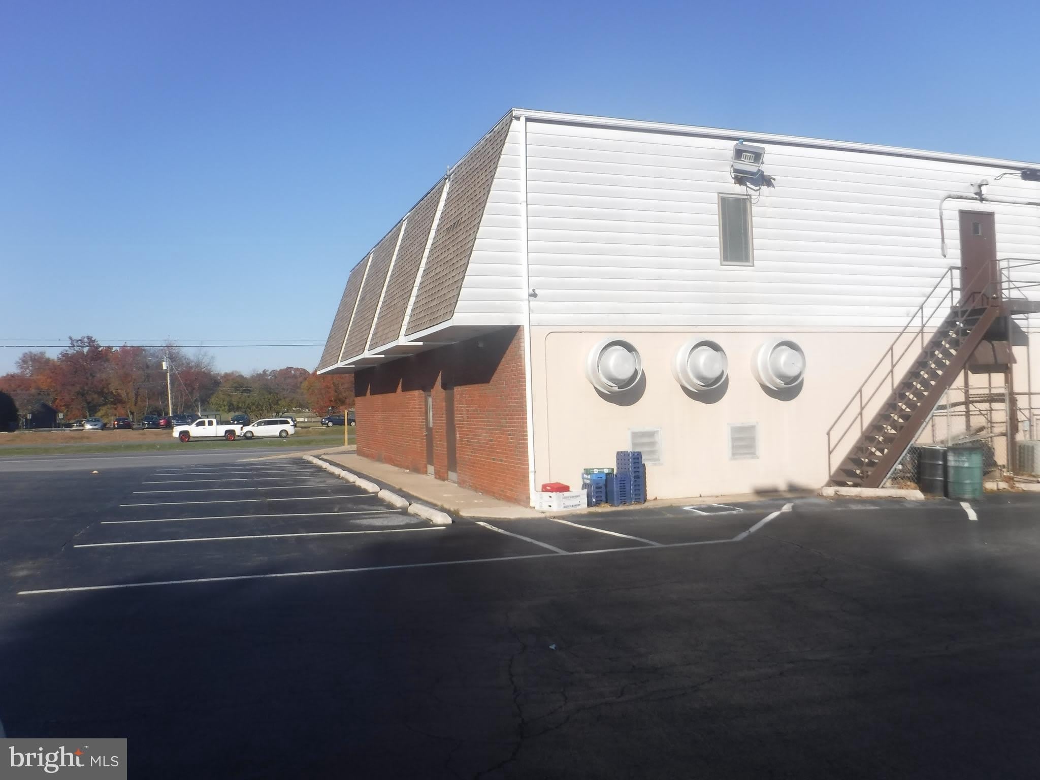 2089 DUPONT – photo 4