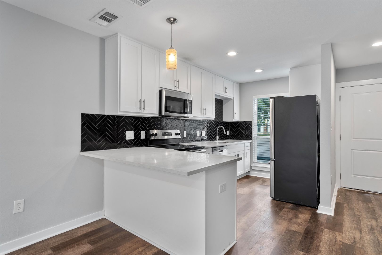3810 Southway Drive, Unit 103, Austin, TX 78704 – photo 5