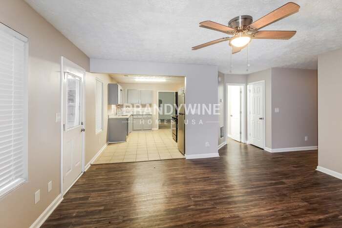 846 Stonebridge Crescent – photo 5