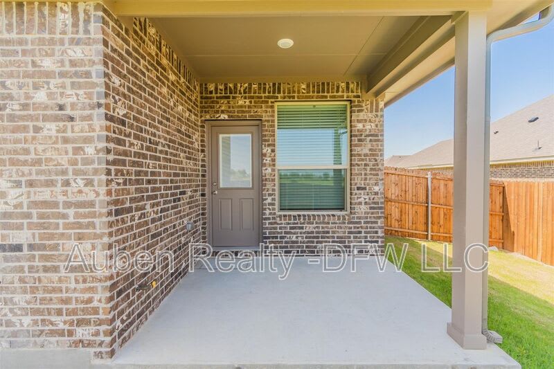 1343 Fox Hollow Road – photo 2