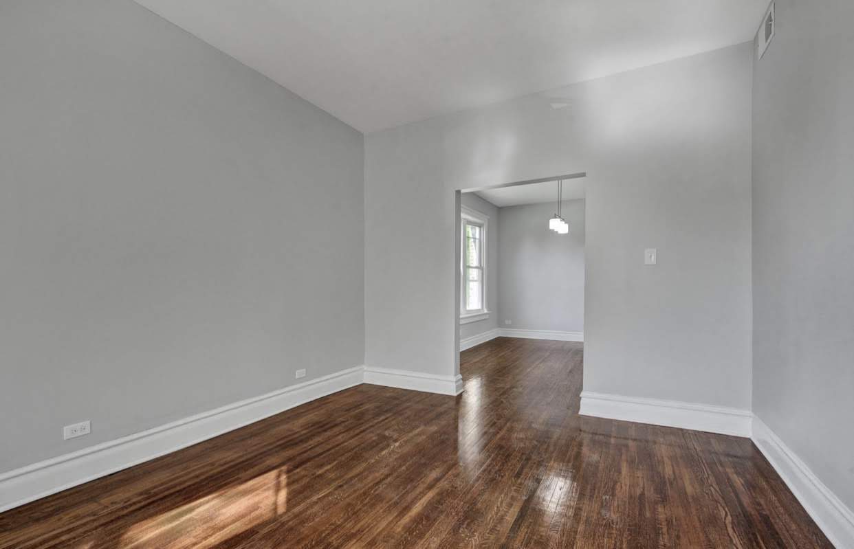 7136 South Michigan Avenue – photo 3