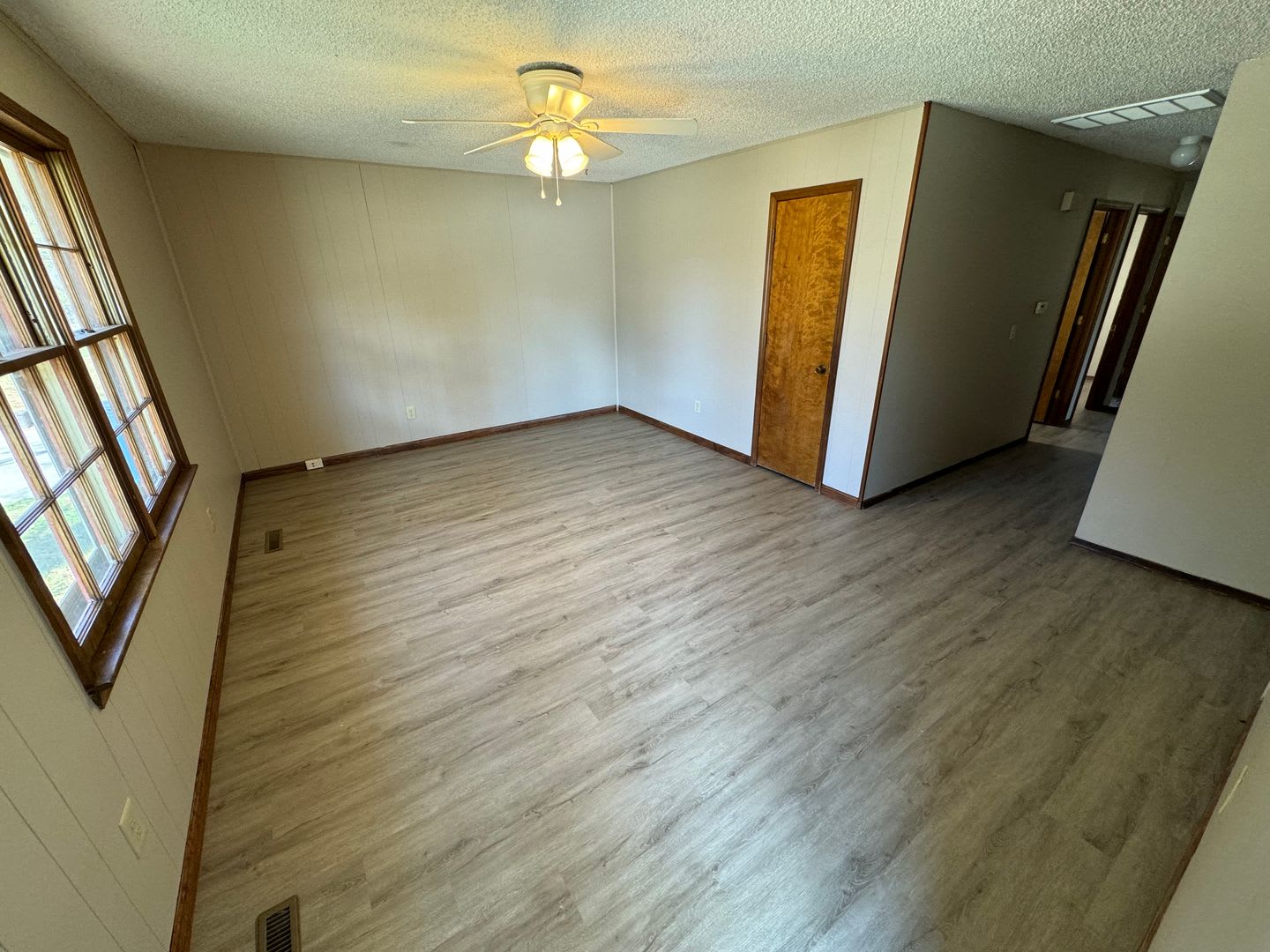 Southeast Springfield Home! – photo 3
