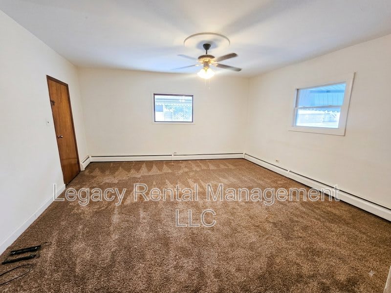 166 South Main Street – photo 4