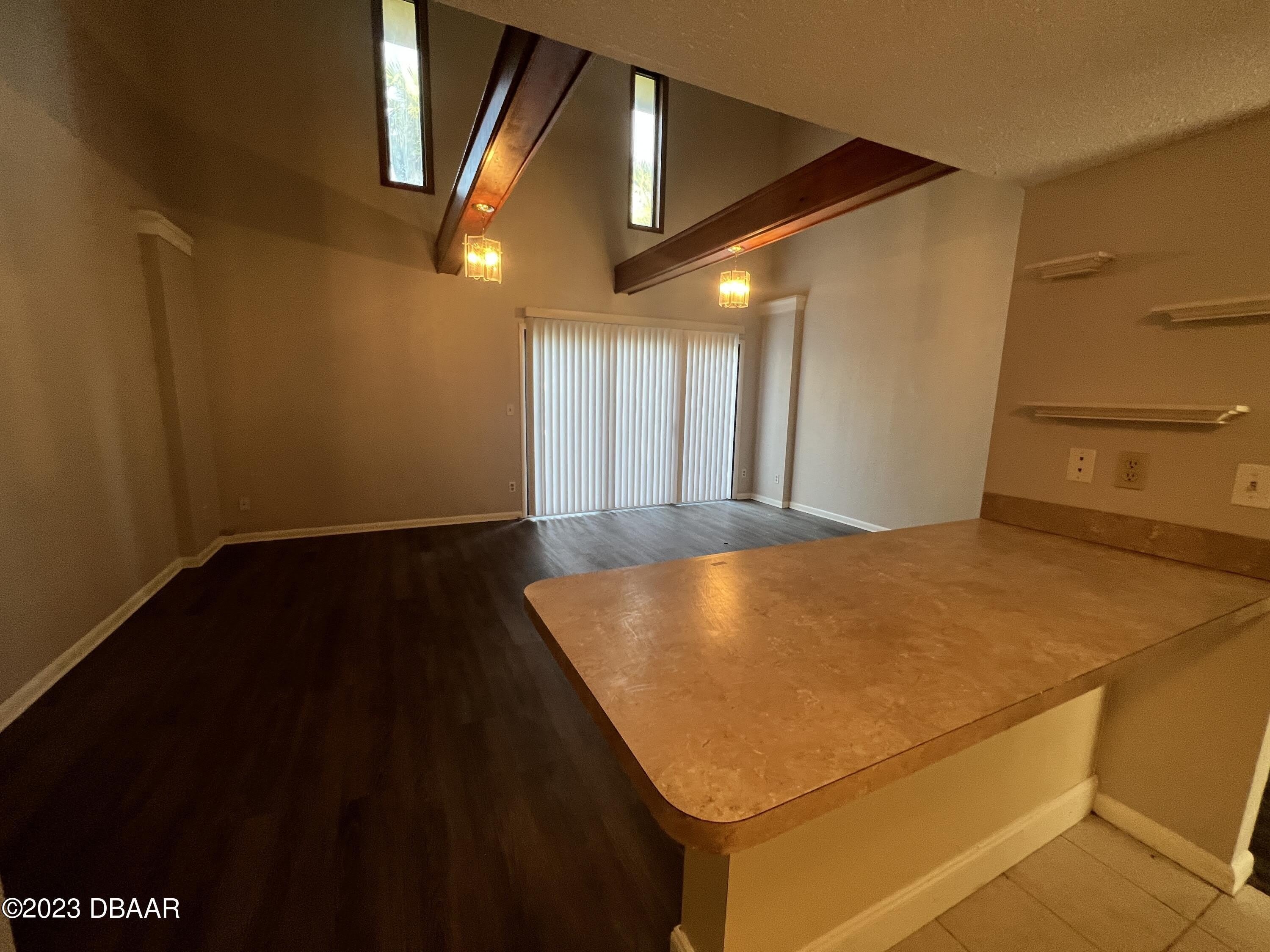 16 Oakwood Park – photo 5