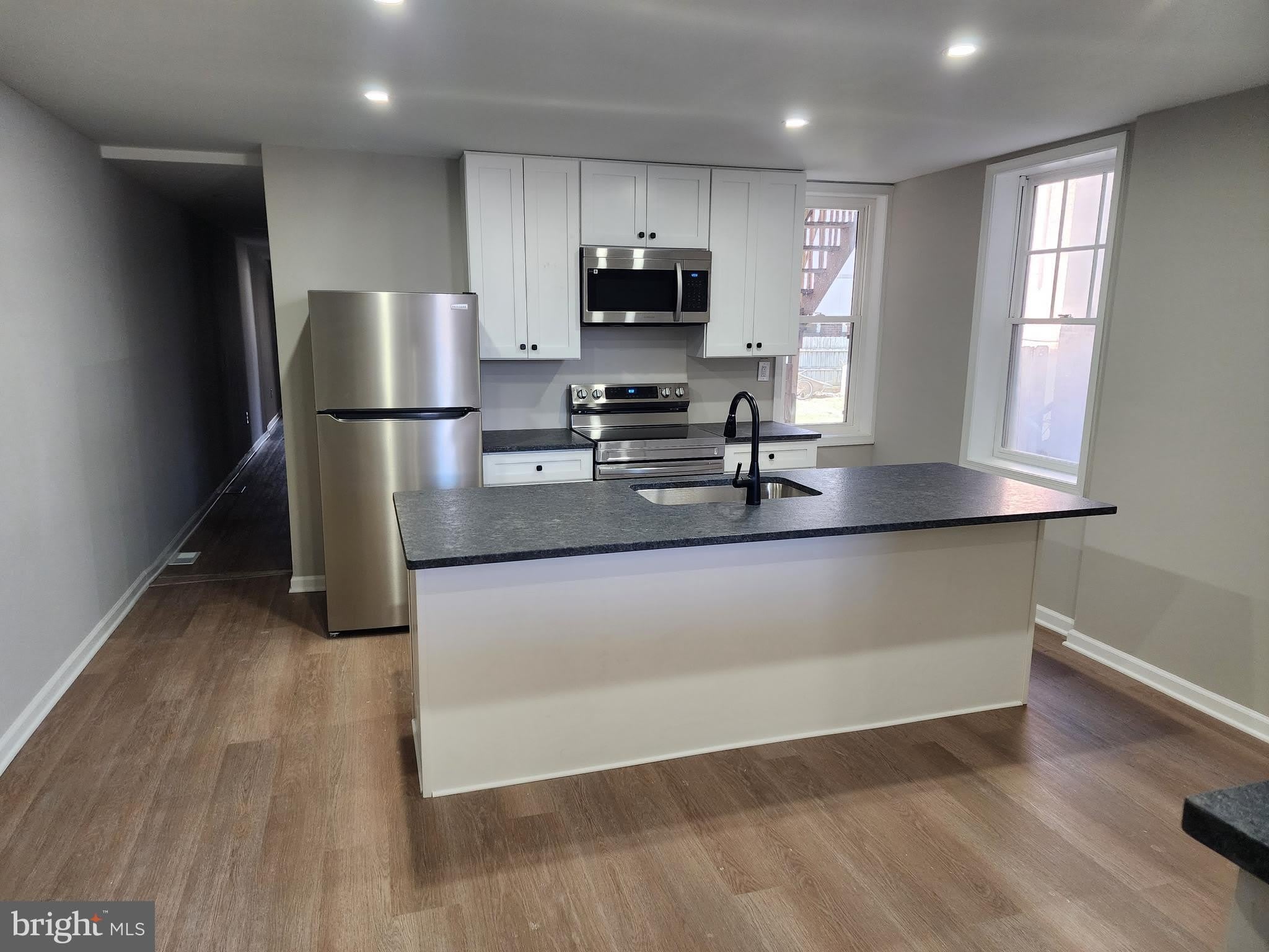 26 N 2Nd Avenue – photo 4