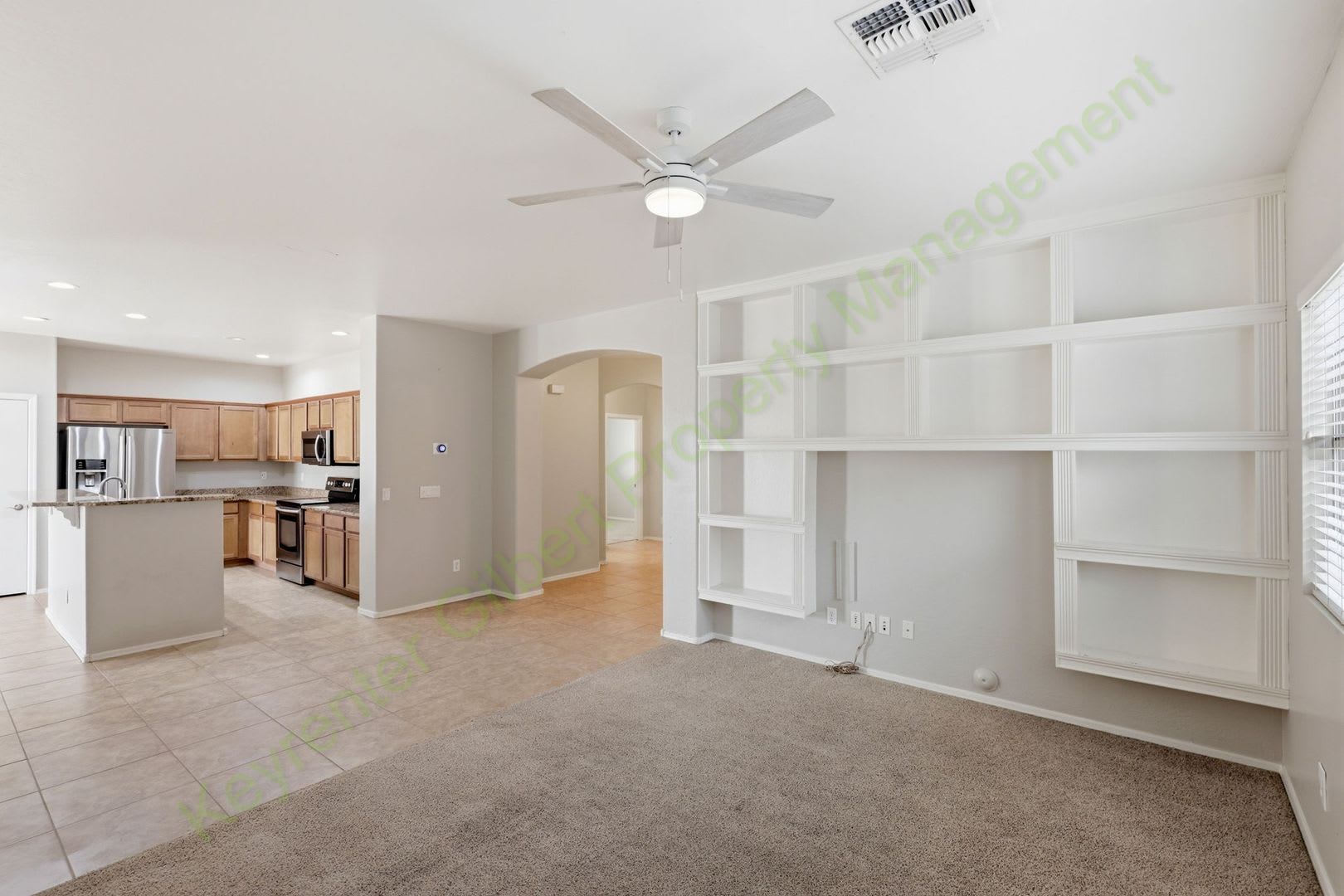 Beautiful 4-Bedroom Home with Split Floor Plan & Spacious Backyard in San Tan Valley! – photo 5